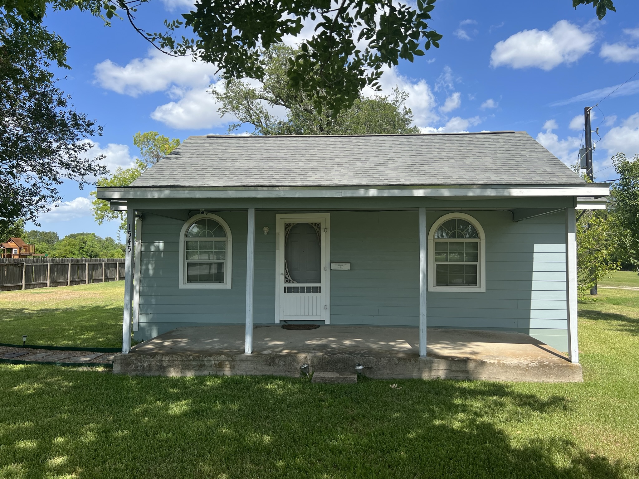 Property thumbnail image